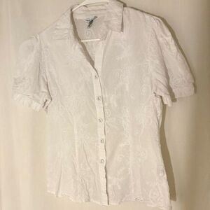 Harvé Benard Women’s White Embroidered Short Sleeve Button‑Up Blouse – Size XL